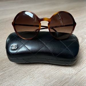 Authentic CHANEL Tortoise Round Sunnies Sunglasses